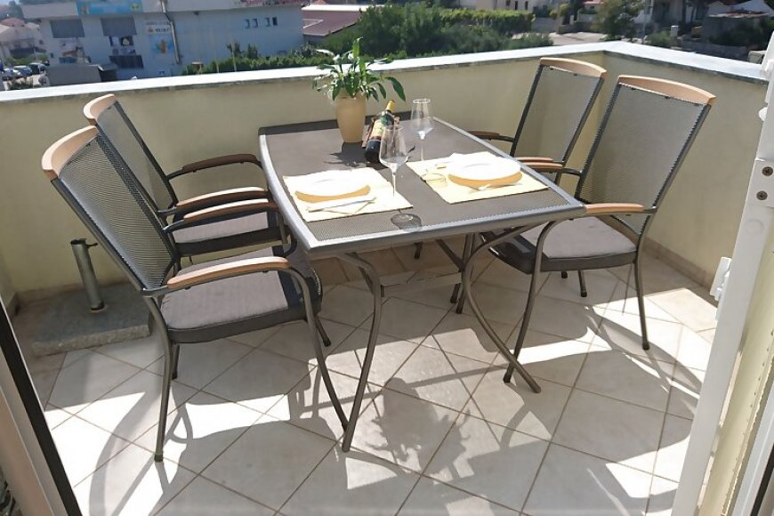 Apartmanok Parkolóhellyel Banjol, Rab - 11800 Banjol