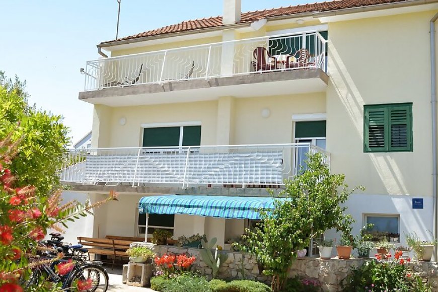 Apartments Holiday Garden Vodice