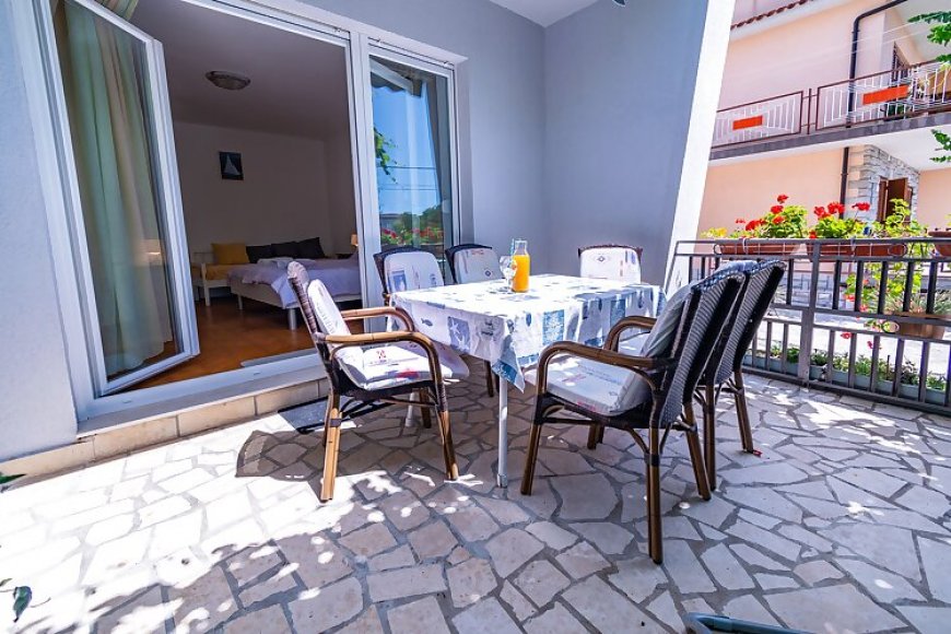 Apartmanok Parkolóhellyel Lovran, Opátia - Opatija - 2342 Lovran