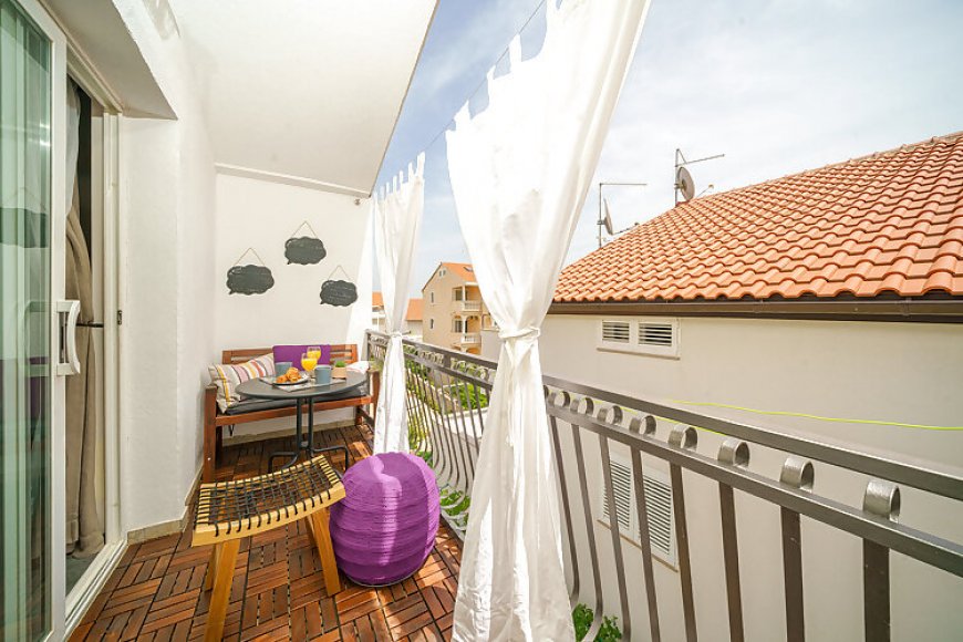 Apartments Komadina Vodice