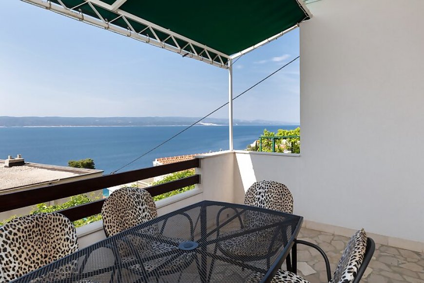 Apartmanok Parkolóhellyel Pisak, Omis - 5975 Pisak