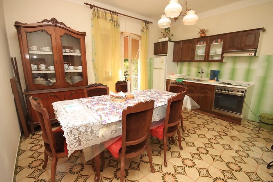 Apartmanok A Tenger Mellett Kali, Ugljan - 8203 Kali