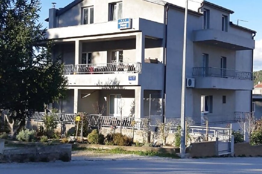 Apartments Petrić Stari Grad