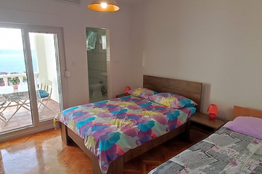 Apartmanok Parkolóhellyel Starigrad, Paklenica - 6563 Starigrad