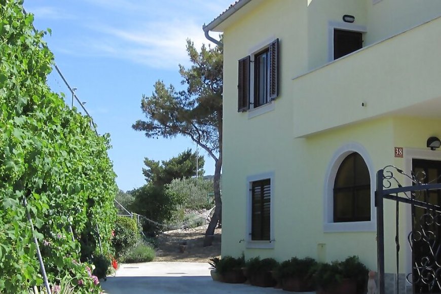 Apartments Arsen Mali Losinj