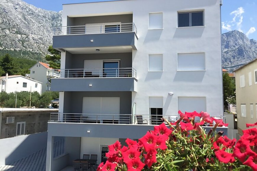 Apartmanok Parkolóhellyel Baska Voda, Makarska - 15214 Baška Voda