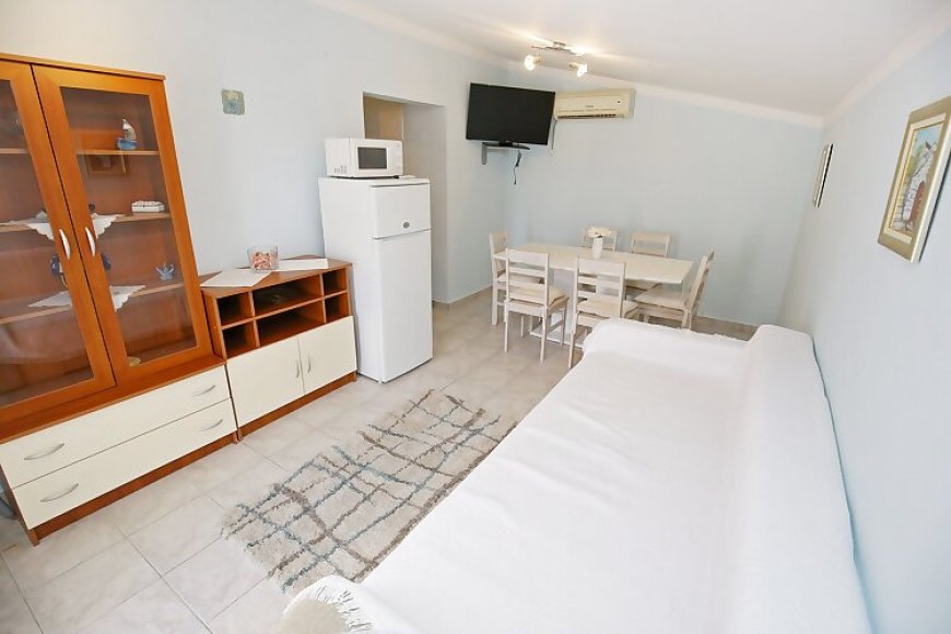 Apartmanok Parkolóhellyel Maslenica, Novigrad - 6572 Maslenica