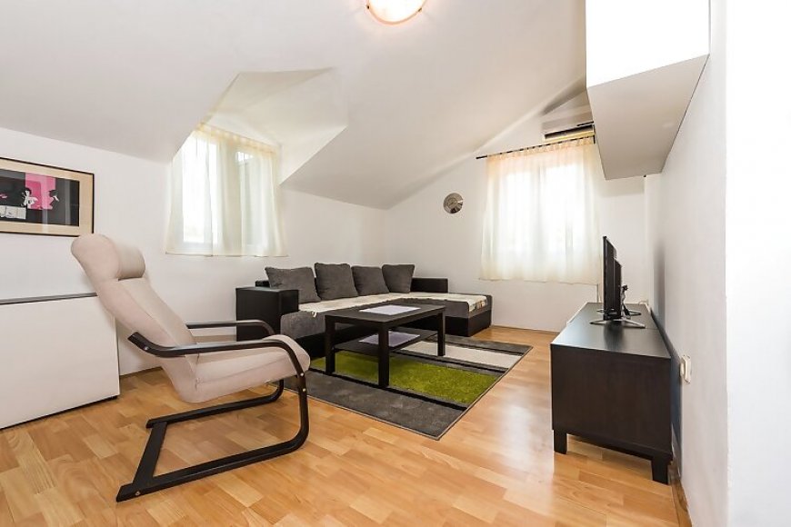 Apartmanok A Tenger Mellett Grebastica, Sibenik - 965 Grebaštica