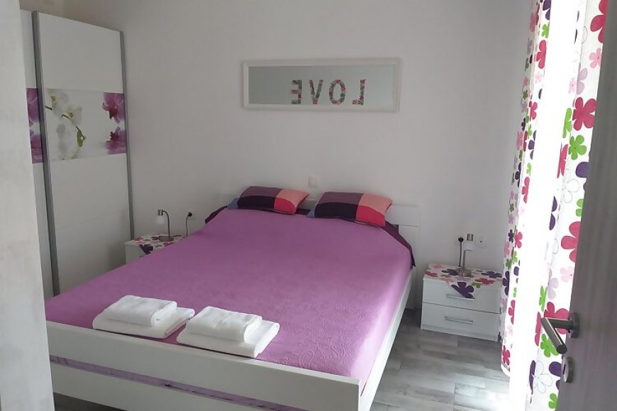 Apartmanok Parkolóhellyel Smolici, Labin - 17688 Smolići