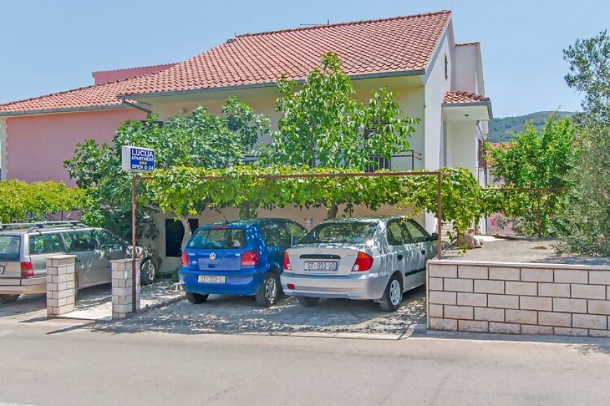 Apartments Božjidar Stari Grad