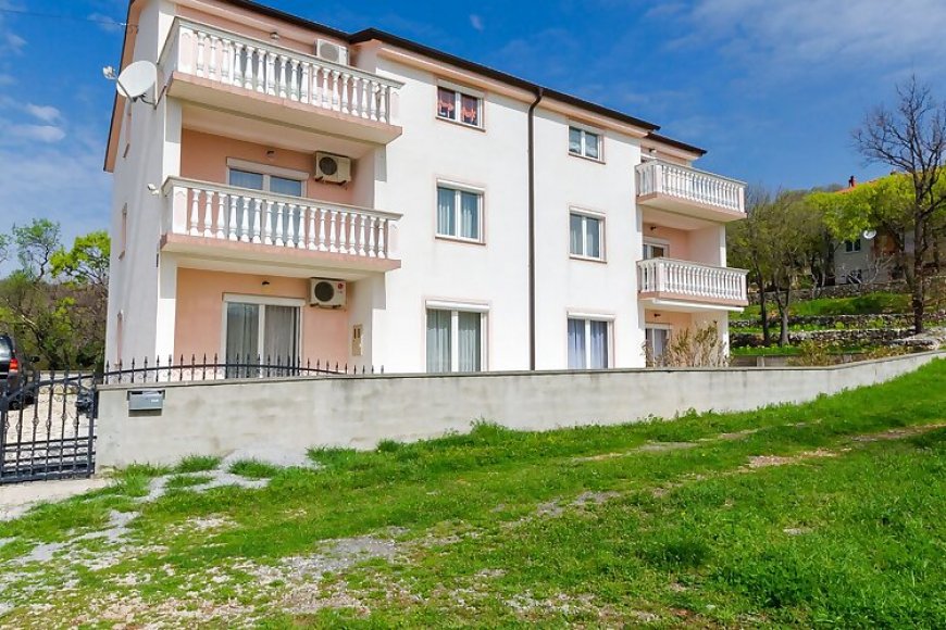 Apartments Maravera Povile