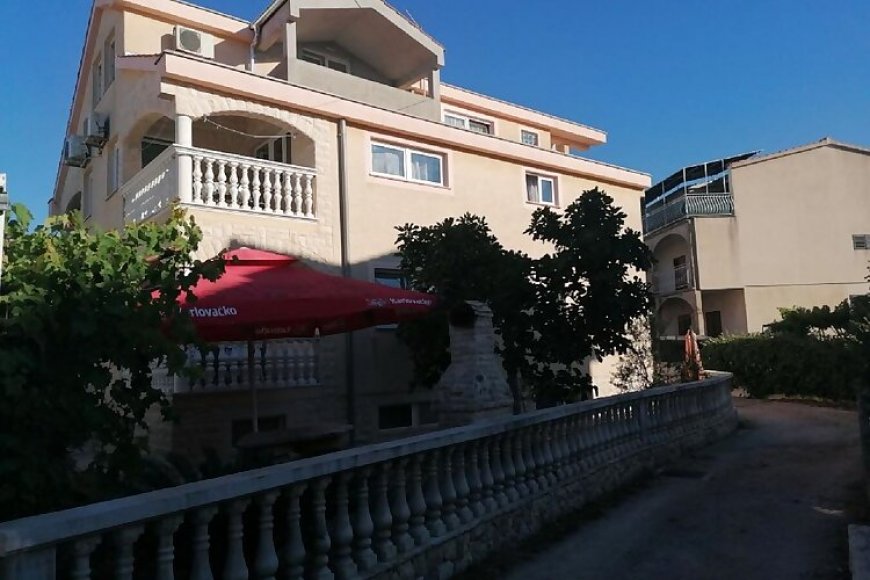 Apartmani Budi Vodice