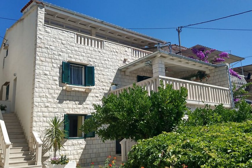 Apartmanok A Tenger Mellett Bol, Brac - 13121 Bol