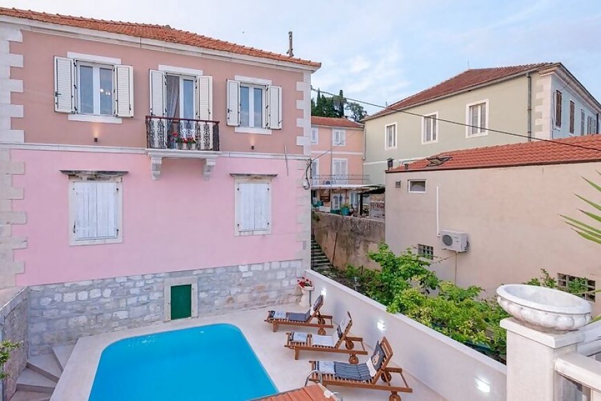 Apartmanok A Tenger Mellett Medencével Jelsa, Hvar - 2067 Jelsa