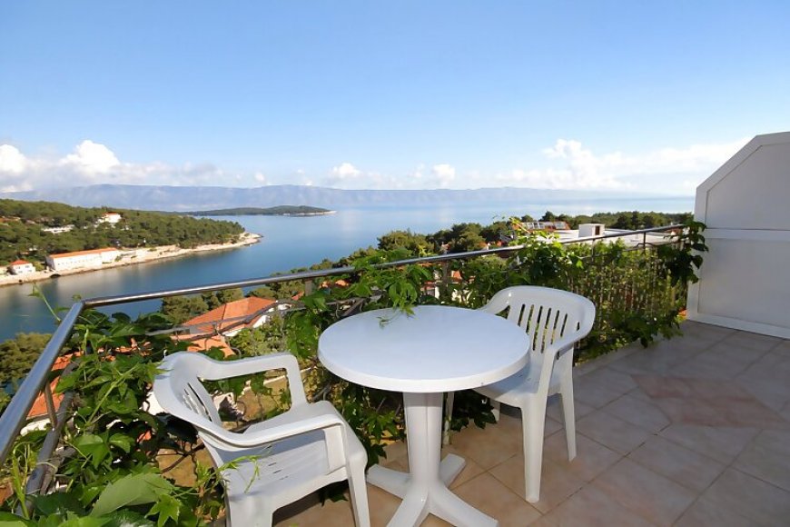 Apartmanok Parkolóhellyel Jelsa, Hvar - 8765 Jelsa