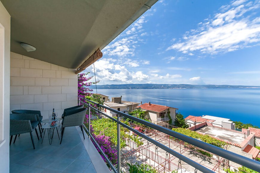 Apartments Mia Omis