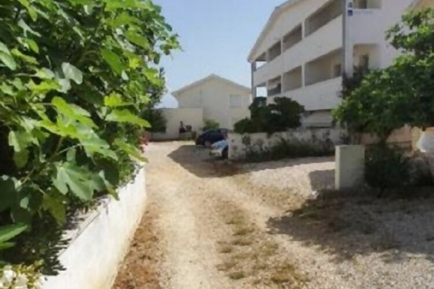 Apartmani Gavro Vir