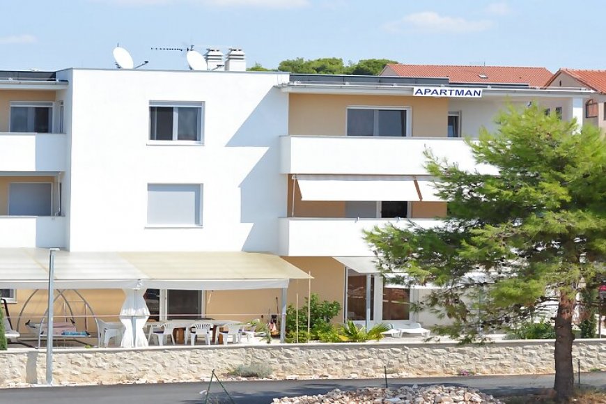 Apartments Korenika Brodarica Šibenik