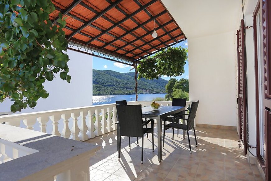 Apartmanok A Tenger Mellett Grebastica, Sibenik - 471 Grebaštica