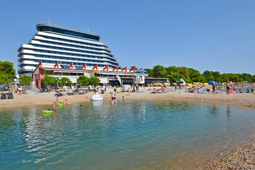 Apartments Near Hangar beach Vodice