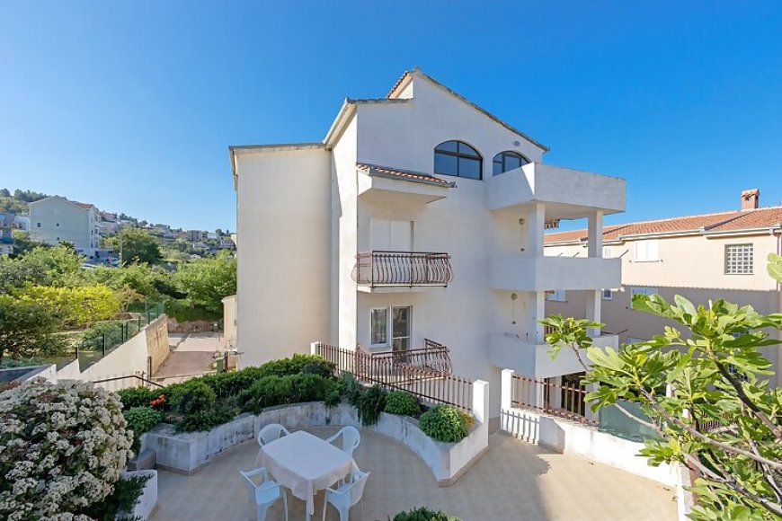 Apartmanok Parkolóhellyel Podstrana, Split - 10249 Podstrana