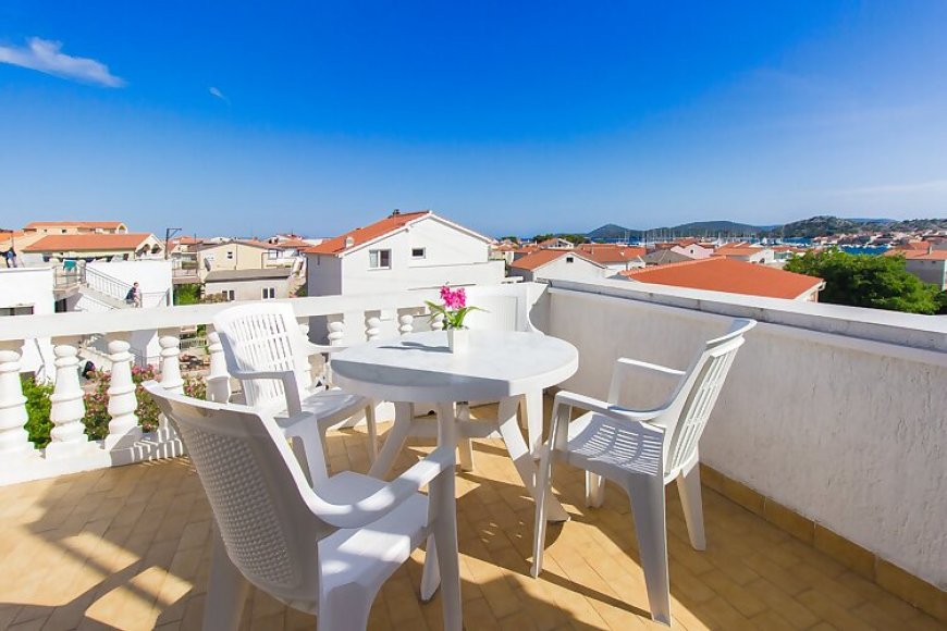 Apartmanok Parkolóhellyel Tribunj, Vodice - 6237 Tribunj