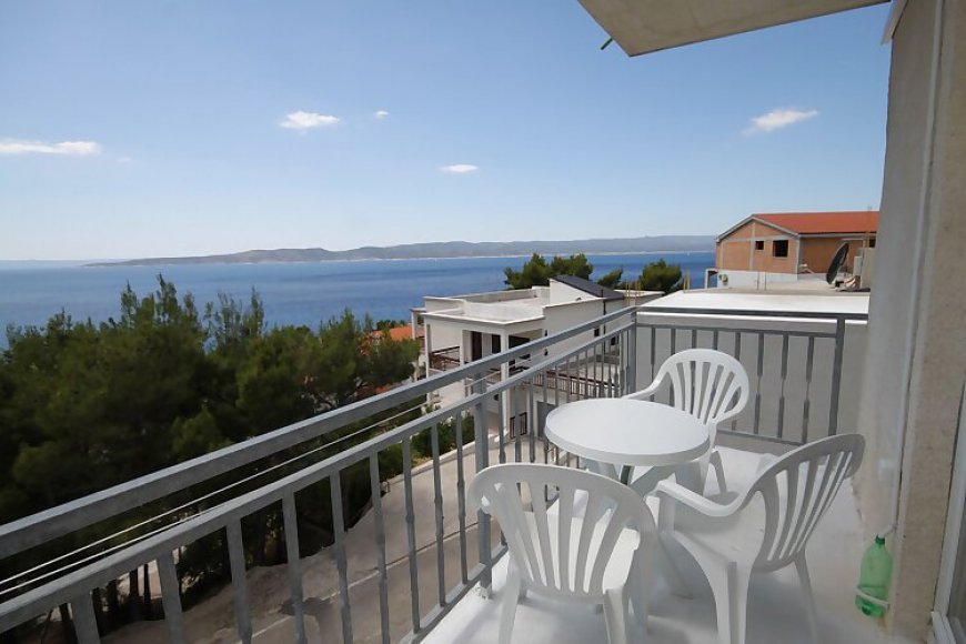 Apartmanok és Szobák Parkolóhellyel Brela, Makarska - 6895 Brela