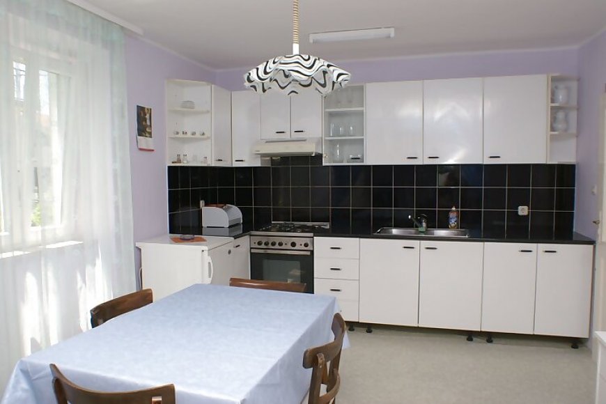 Apartmanok Parkolóhellyel Vodice - 4192