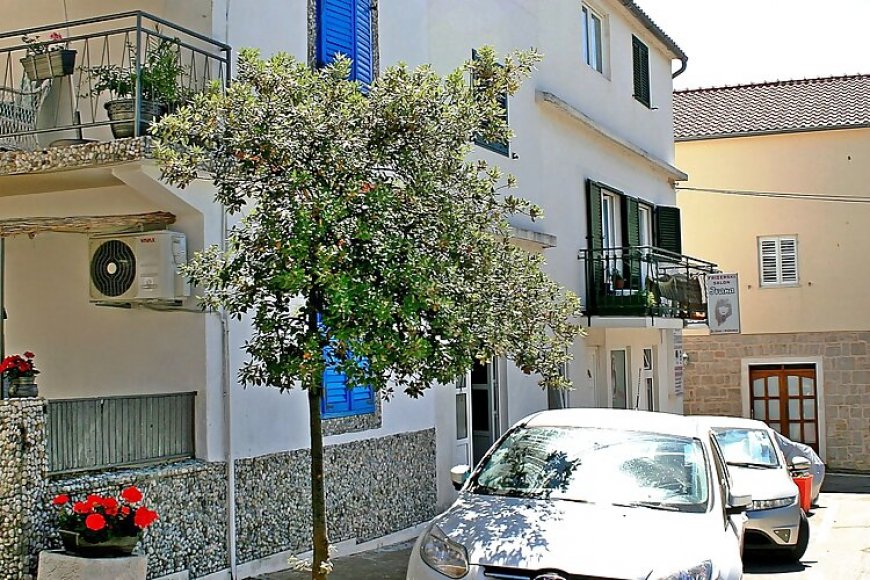 Apartment Tina Vodice