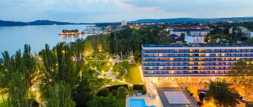 Wellness hotel Balatonfüreden panorámás kilátással
